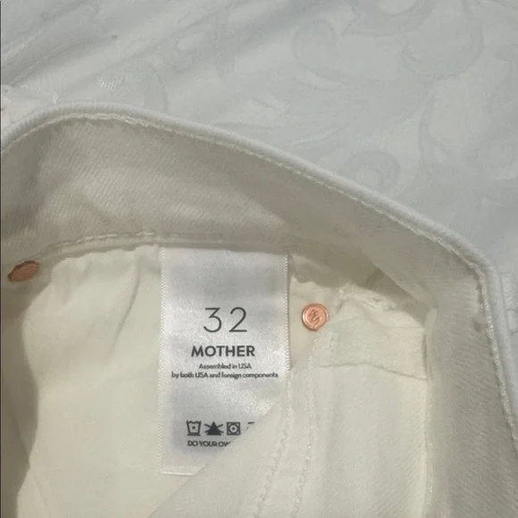 Mother Hi-Waist Capri Jeans. Ladies 32 - Picture 9 of 16